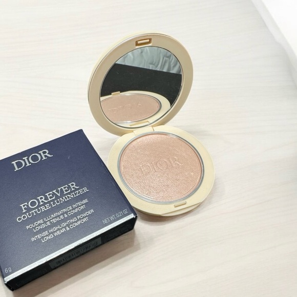 02 Dior Forever Couture Luminizer - Picture 2 of 3